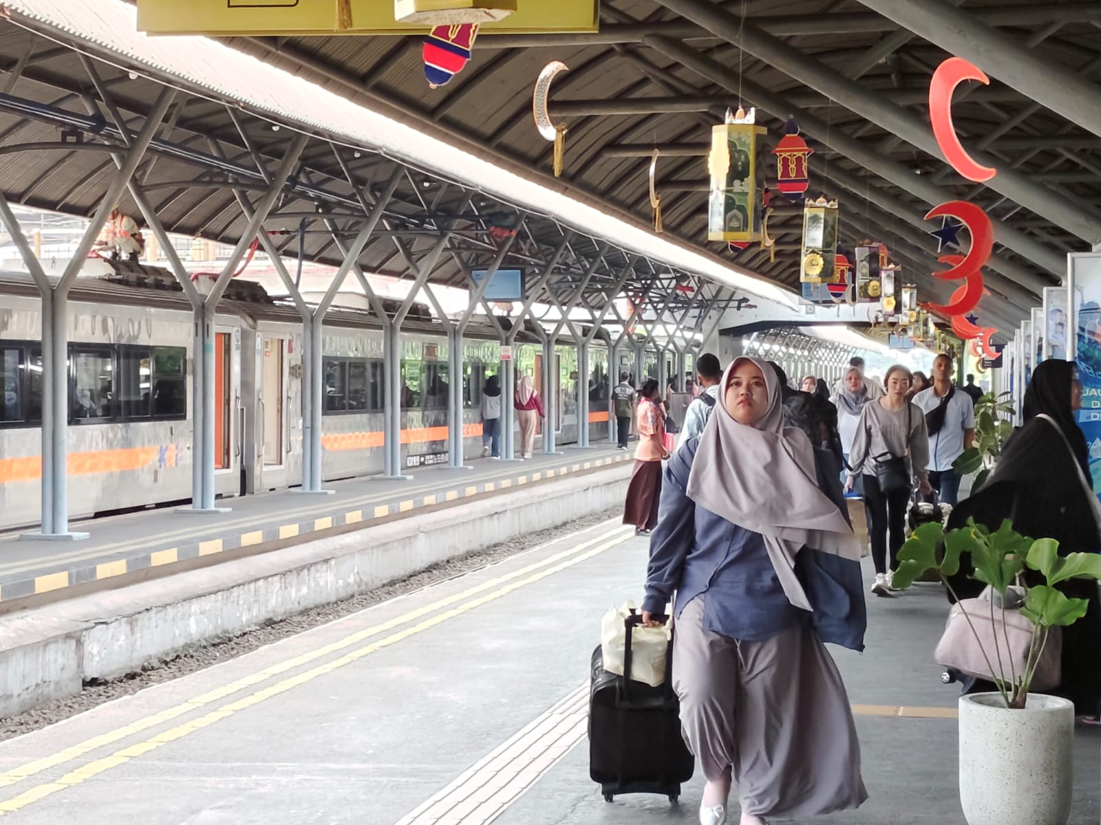 Sepanjang 2025, Penumpang KAI Daop 8 Surabaya Tembus Lebih dari 6 Juta