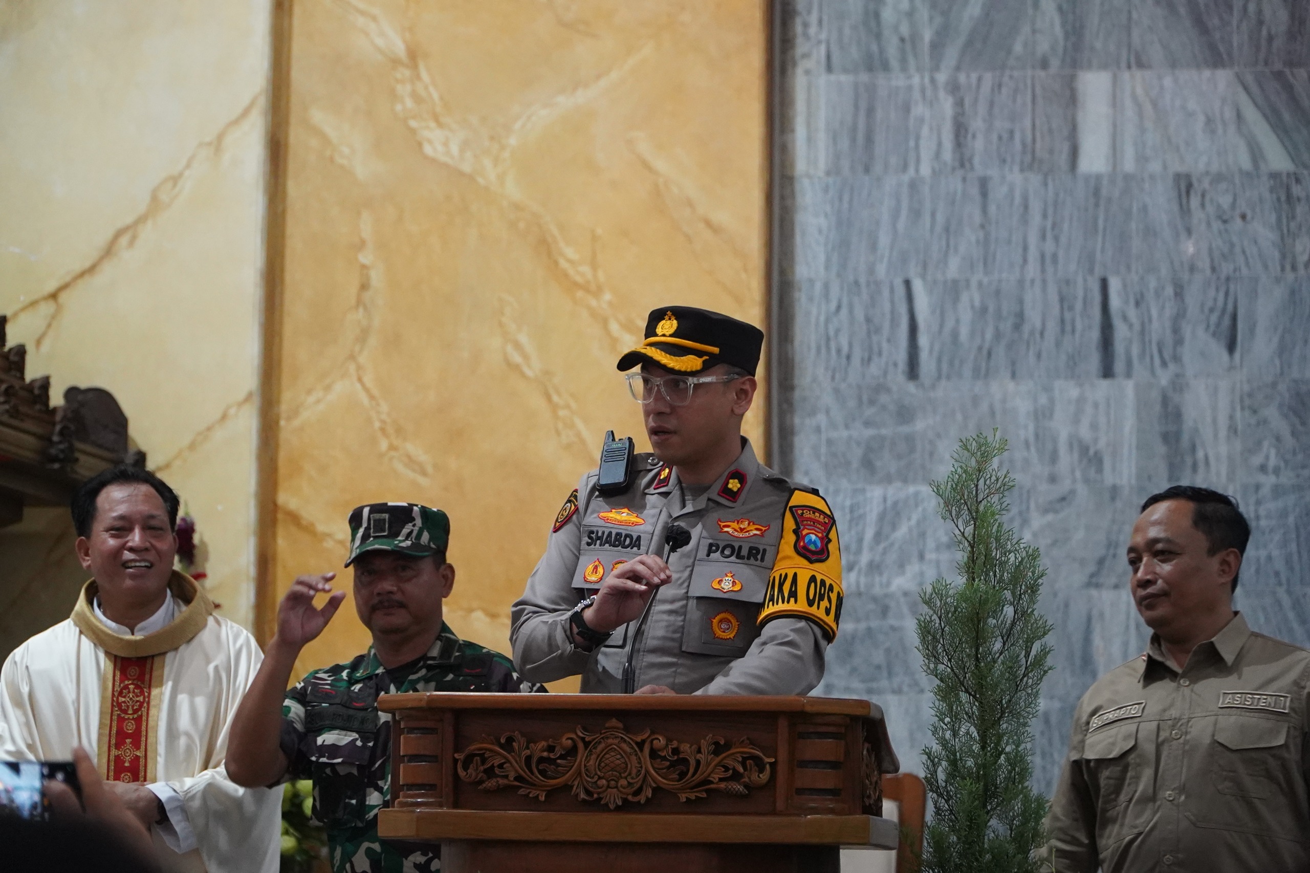 Jamin Keamanan Ibadah Natal, Polres Gresik Perketat Pengamanan Gereja Bersama Forkopimda