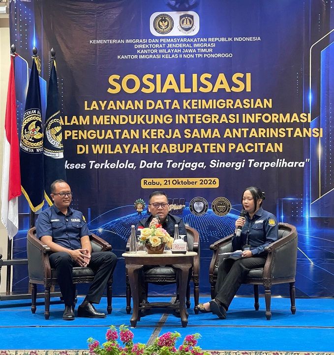 Imigrasi Ponorogo Sosialisasikan Layanan Data Keimigrasian untuk Instansi di Pacitan