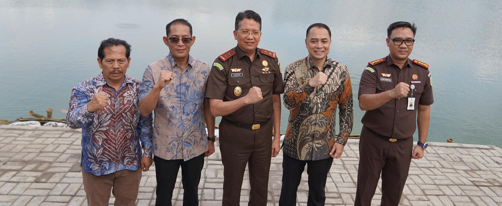 Waduk Taman Tirta Adhyaksa Resmi Diserahkan ke Pemkot Surabaya