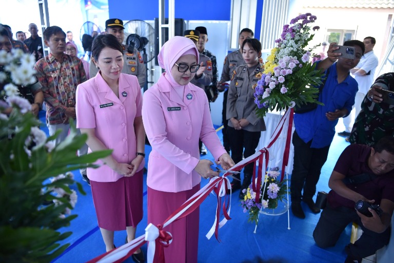 Menuju Indonesia Emas 2045, Prabowo Subianto Groundbreaking SPPG Polri, SPPG Bedilan Gresik Ikut Diresmikan