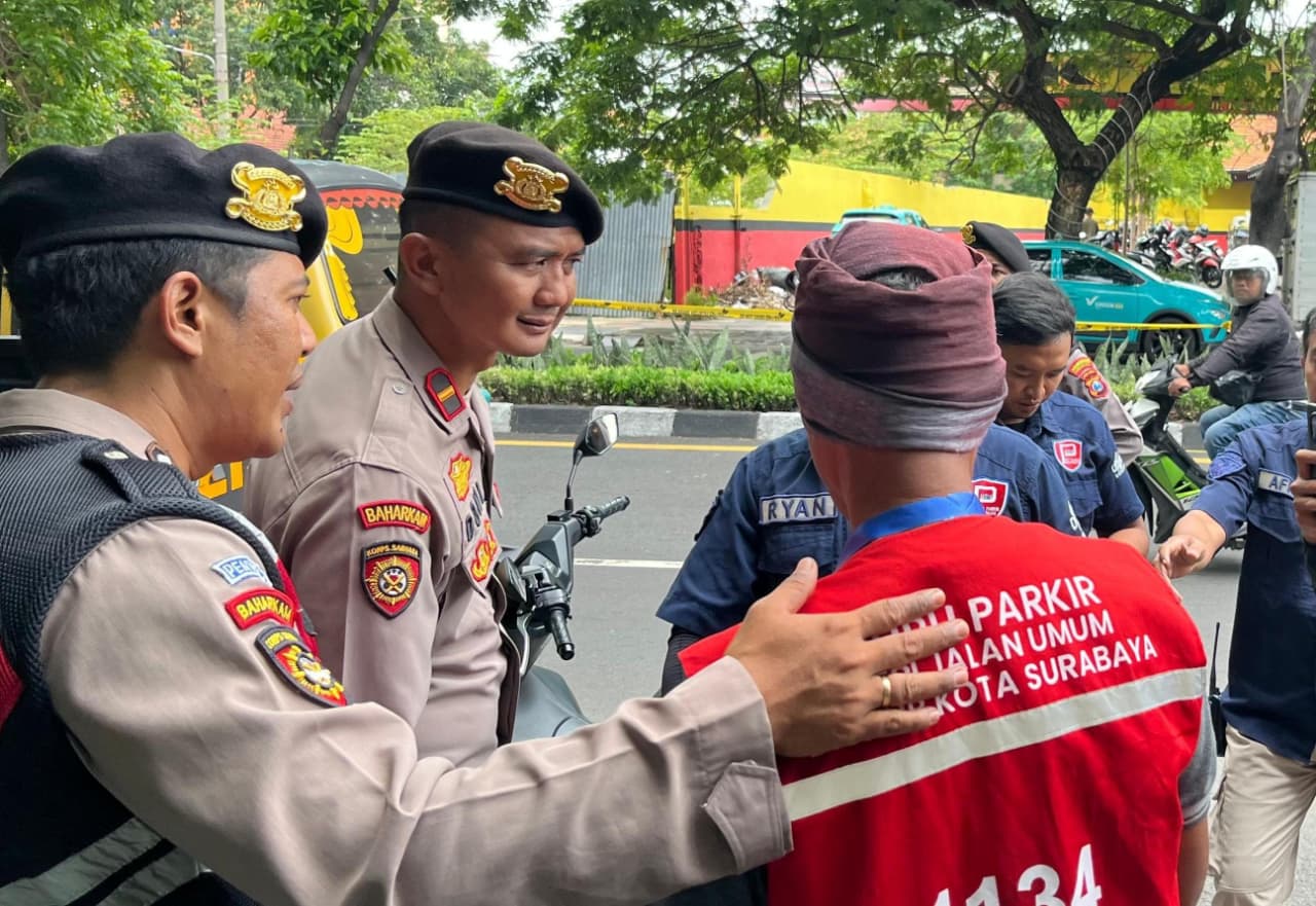Sikat Parkir Liar, Satsamapta Polrestabes Surabaya Amankan 32 Jukir Nakal dalam Sehari