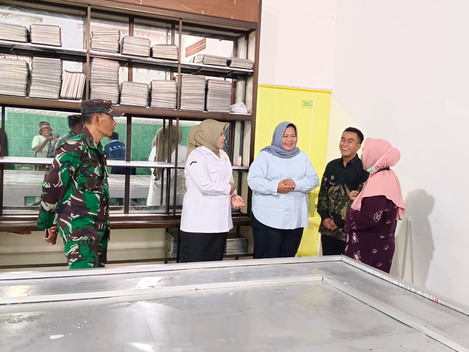 Wabup Ulfiyah Tinjau Dapur MBG Bersama Forkopimda Situbondo