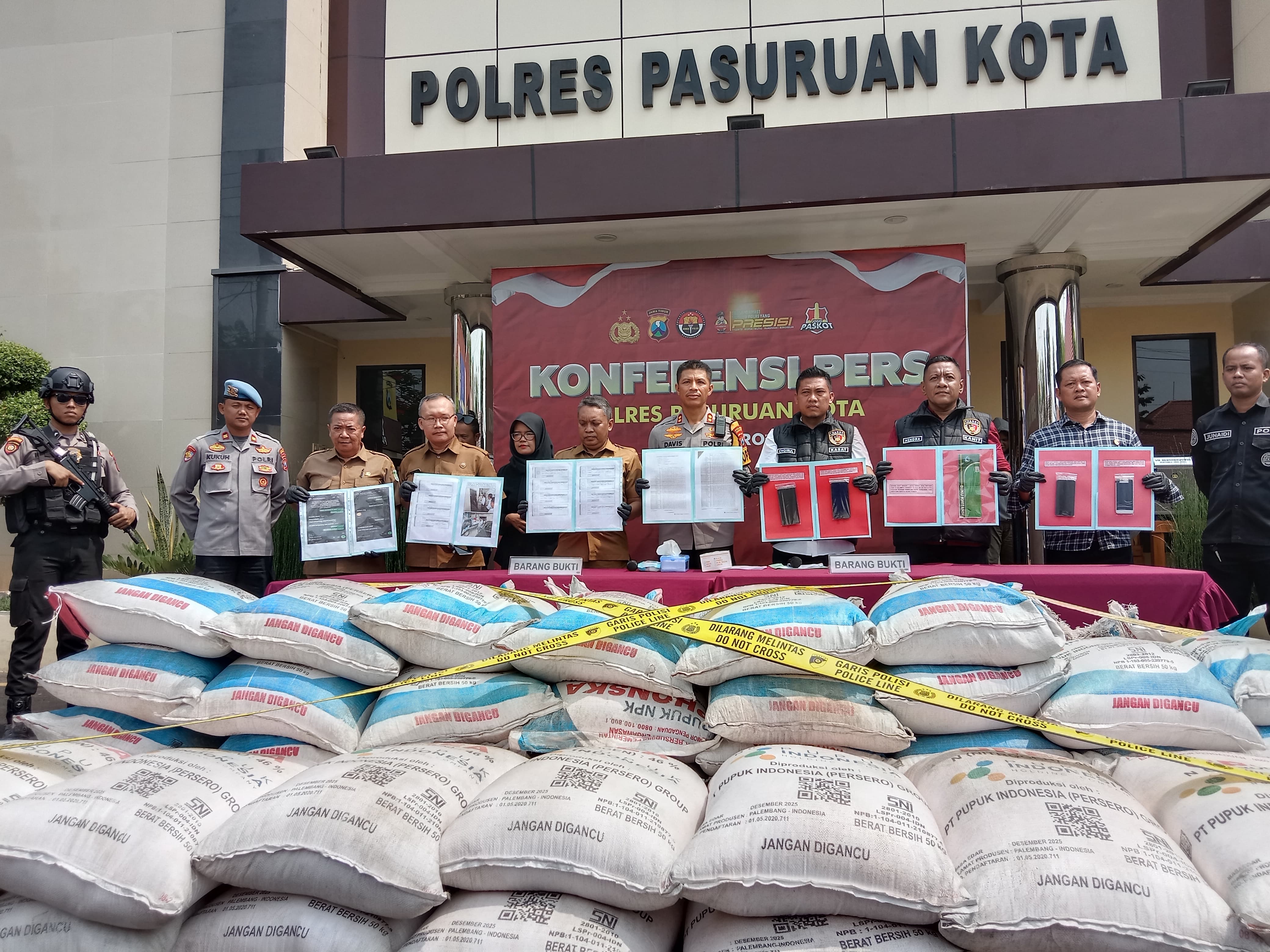 Polisi Sita 2,8 Ton Pupuk Bersubsidi dari Gudang