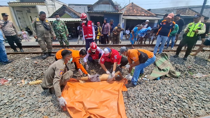 Pria 63 Tahun Tewas Disambar Kereta Api di Perlintasan Sukomanunggal Surabaya