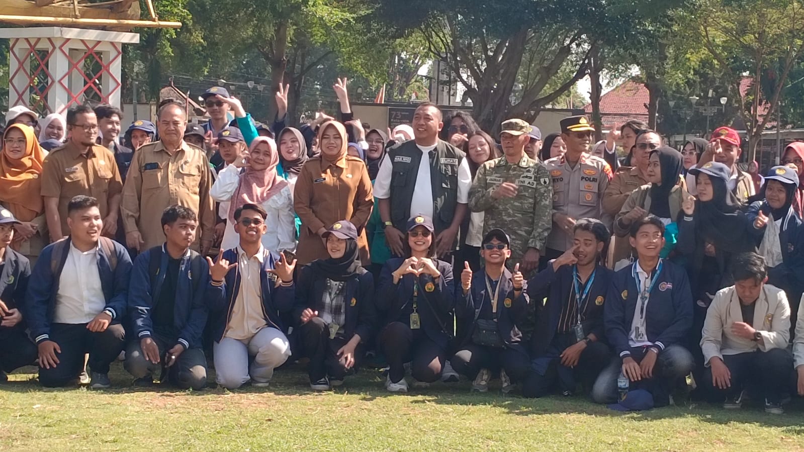 Terjunkan 947 Mahasiswa KKN di 77 Desa, Bupati Situbondo Berikan 'Karpet Merah'