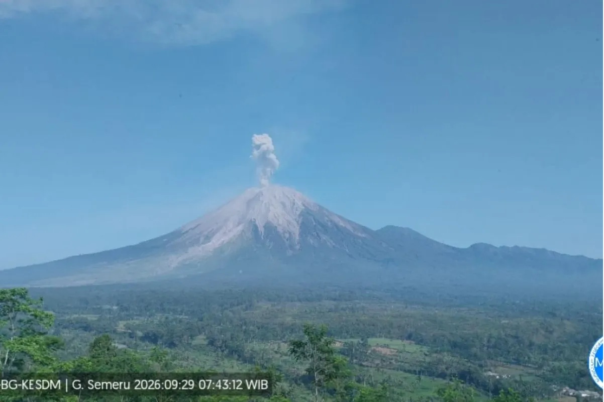 BPBD Lumajang Imbau Warga Tak Panik Dengar Dentuman Gunung Semeru