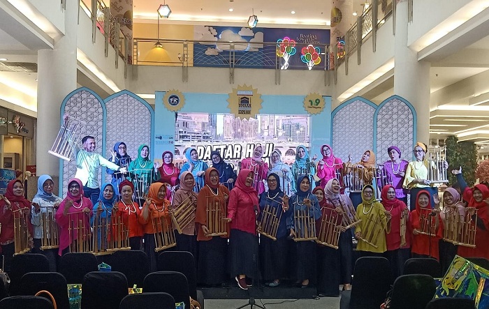 Angklung Kolagenta Gebrak Memorandum Umrah Ramadan Expo dengan Harmoni Lintas Genre