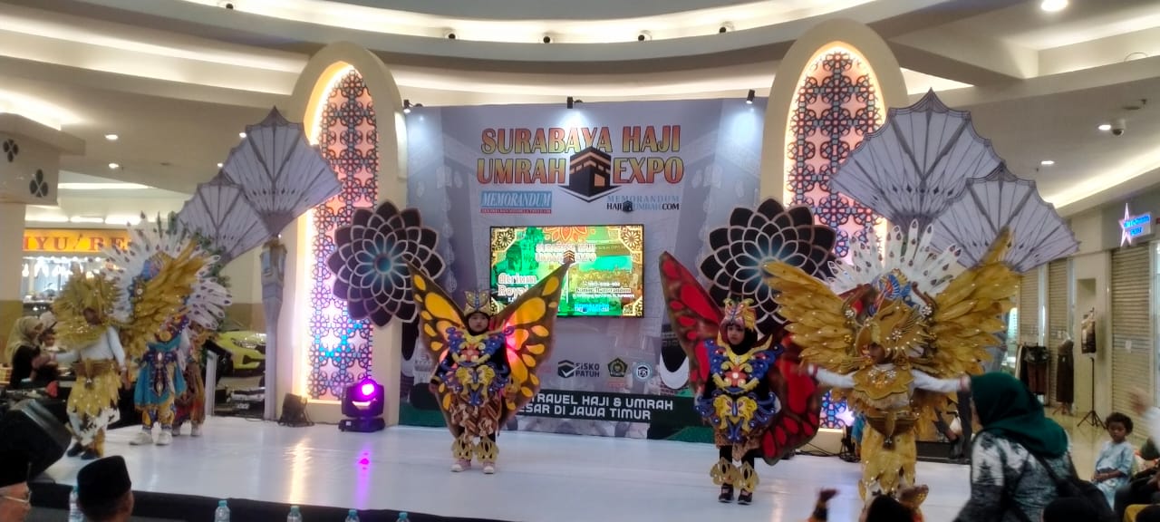 Pentas Seni KB-TK Islam Terpadu Nada Ashobah Buka Pameran Surabaya Haji Umrah Expo