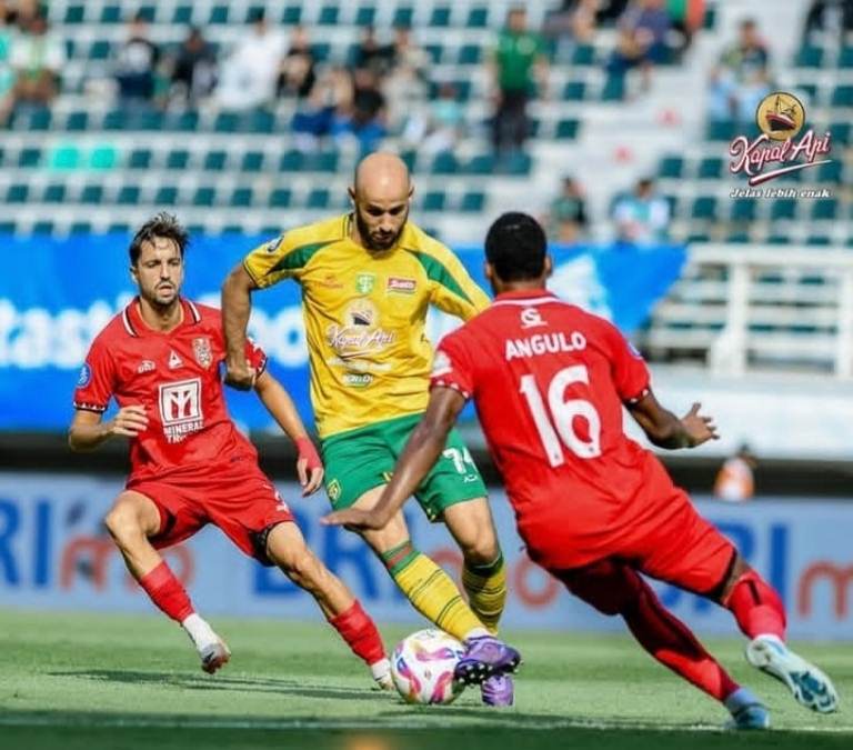 Gol Sayuri dan Brandao Bungkam Persebaya di Kandang