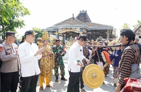 Rawat Budaya di Lamongan dengan Gelar Acara Sedekah Bumi