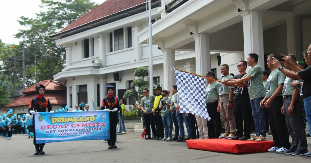  Forkopimda Kota Malang, Lepas  Kirap Drumband Competition 