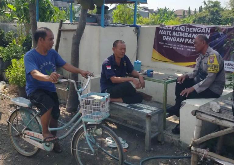 Polsek Pakal Jumat Curhat, Tekankan Peran Aktif Keluarga dan Masyarakat Cegah Kriminalitas Anak