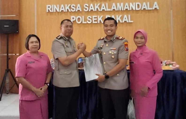 Penuh Kehangatan dan Haru, Polsek Pakal Gelar Pisah Sambut Kapolsek Baru