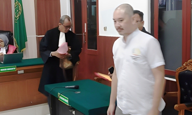 Royce Muljanto Divonis 6 Bulan Penjara, Majelis Hakim Sebut Perbuatannya Brutal dan Meresahkan