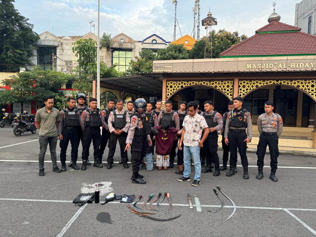 Tiga Anggota Gangster Allstar Dibekuk, Polisi Sita 10 Sajam dan Narkoba
