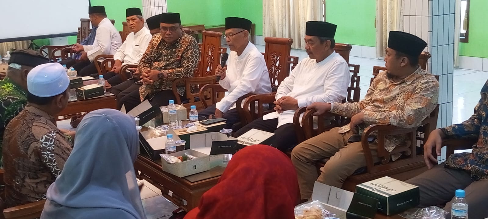 Bahas Kontribusi Pesantren, DPP IPI Sambangi Ponpes Wali Barokah Kediri 