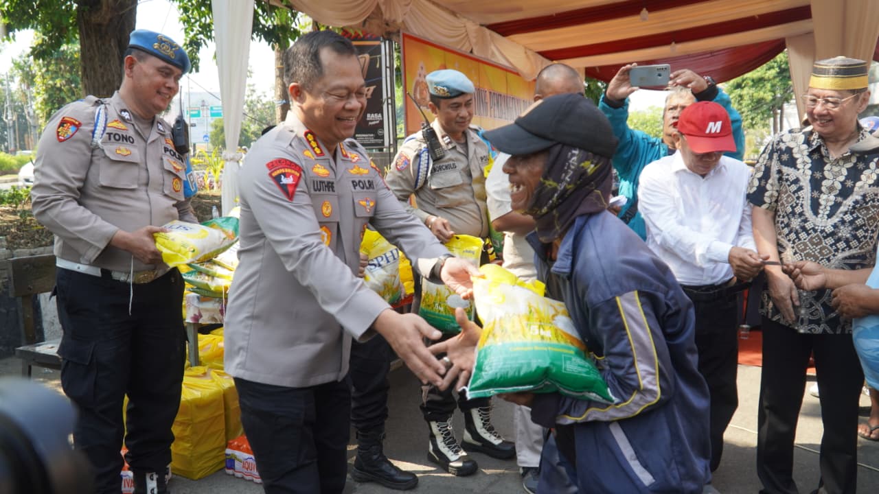 Bangun Pagar Polsek Wonokromo, Warga Sekitar Diapresiasi Kapolrestabes Surabaya