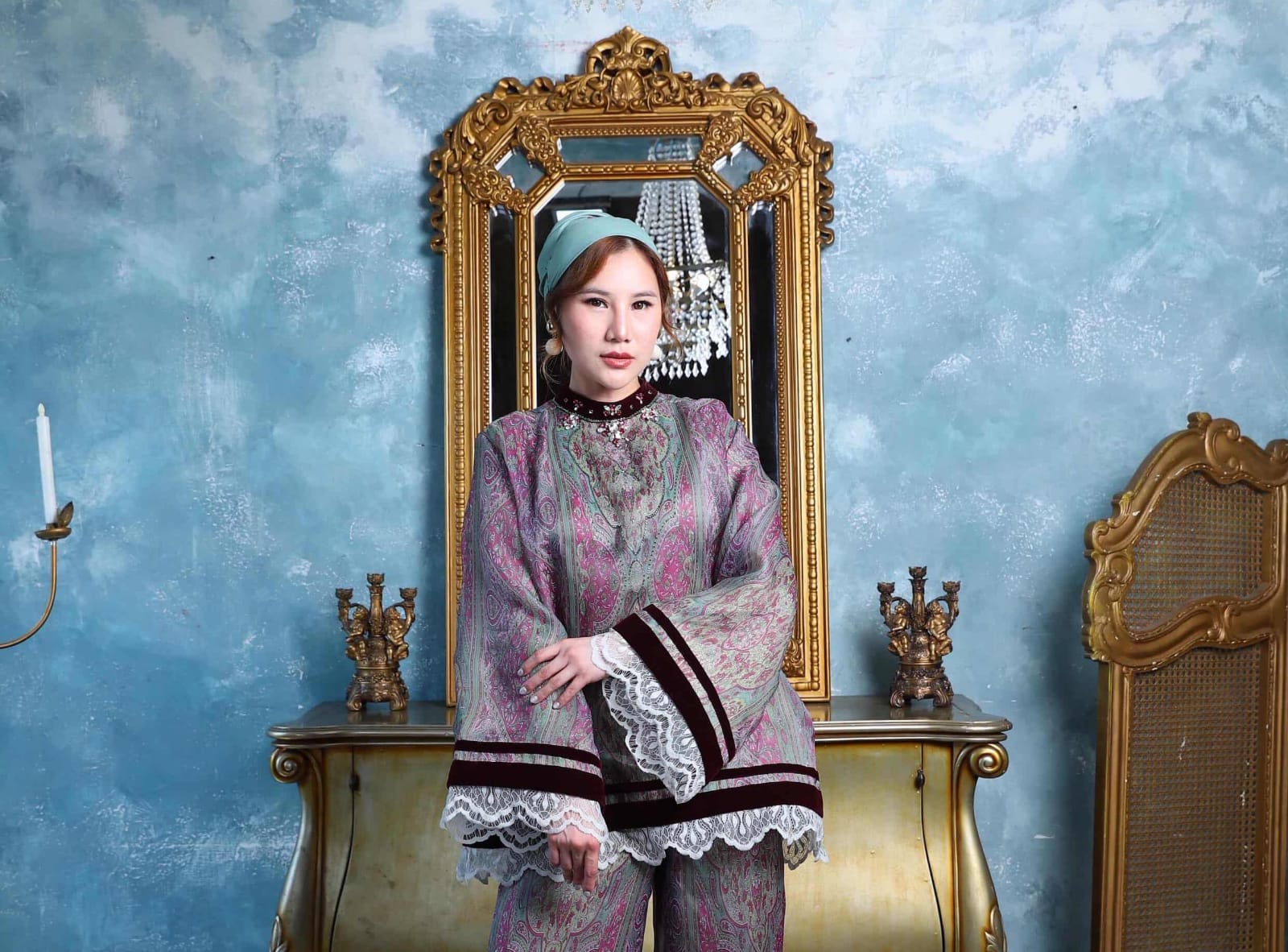 Jejak Chintya Novelin di Dunia Model Kini Menular ke Sang Buah Hati