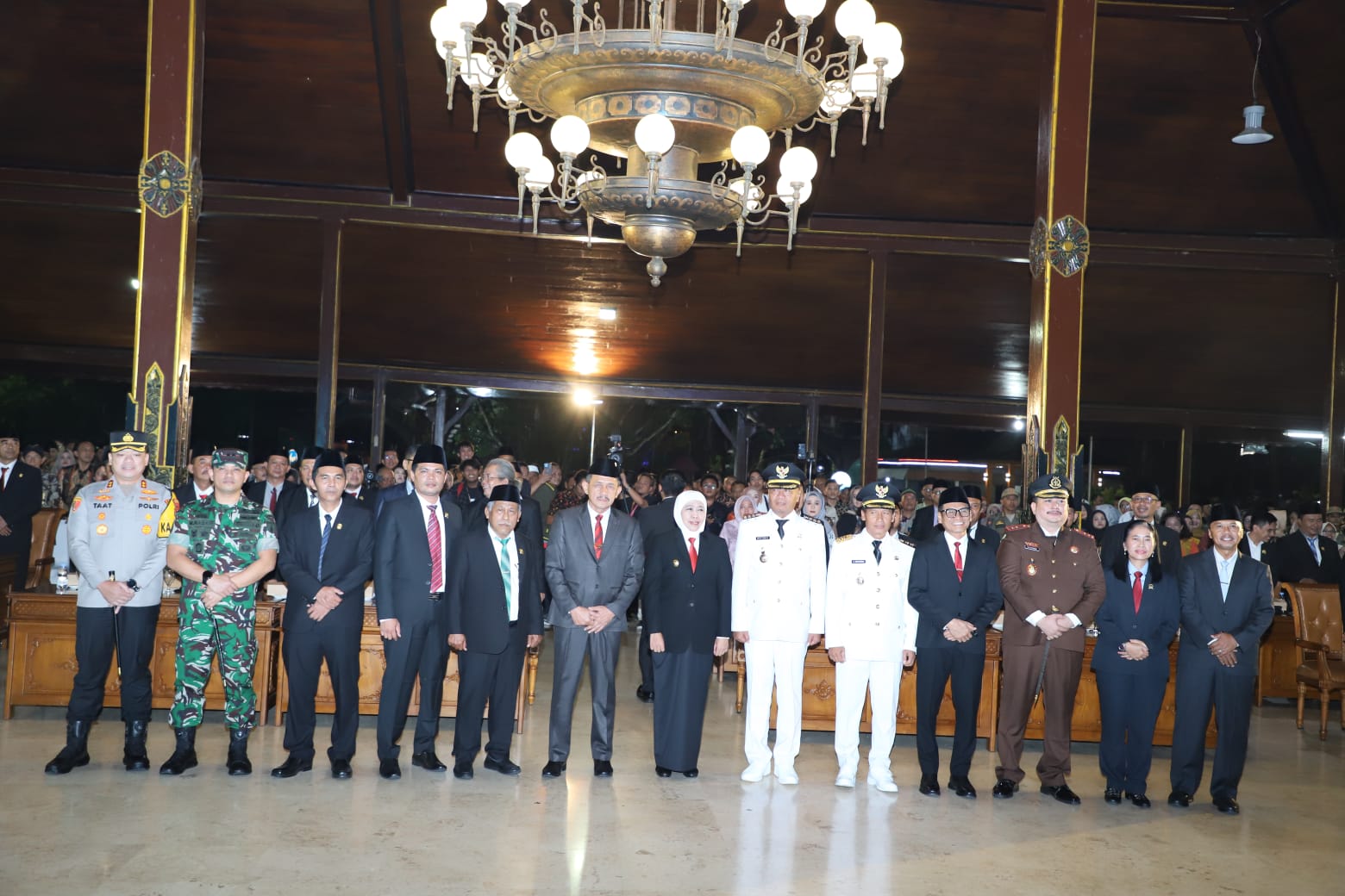 DPRD Gelar Rapat Paripurna Penyampaian Visi Misi Bupati dan Wakil Bupati Tulungagung Periode 2025-2030