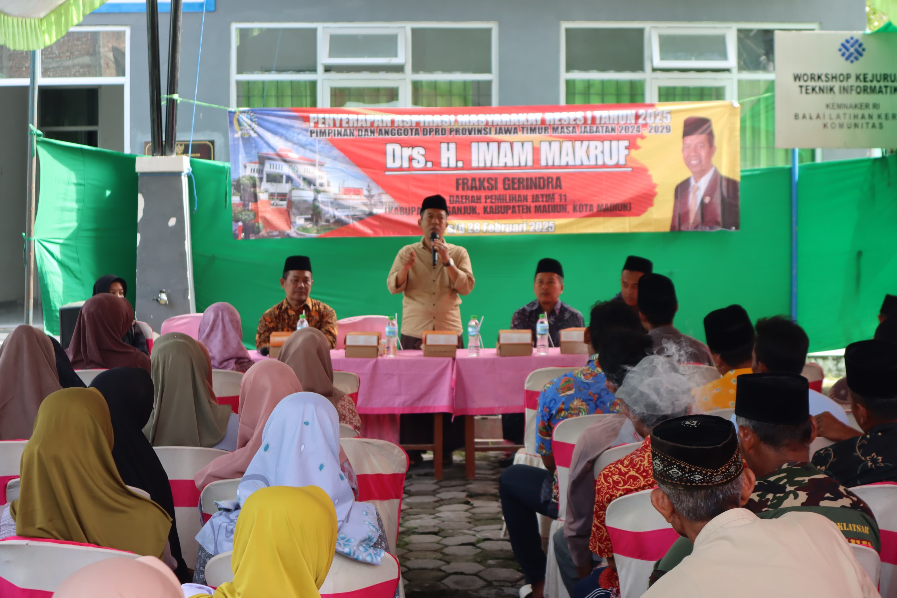 Reses di Ngluyu, DPRD Jatim Apresiasi Perbaikan Gedung Sekolah
