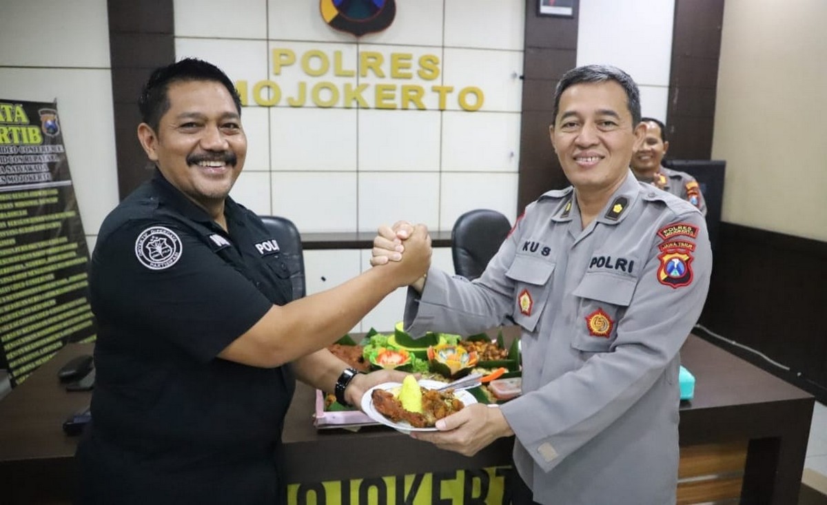 HUT Ke-72, Humas Polres Mojokerto Gelar Tasyakuran