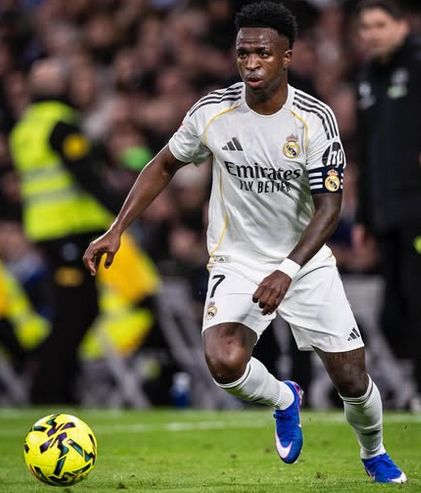 Vinícius Júnior Tegaskan Loyalitas: Siap Bertahan di Real Madrid hingga Setelah 2027
