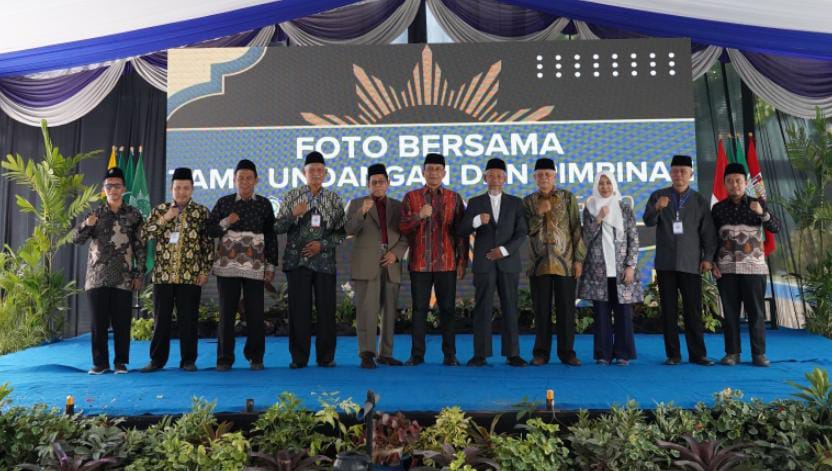 Bupati Wahono Hadiri dan Resmikan Pilot Project Pesantren Muhammadiyah
