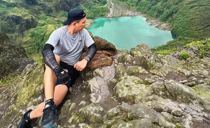 Belajar dari Ketinggian: Filosofi Mendaki Ala Pengacara Noldy Wuisan