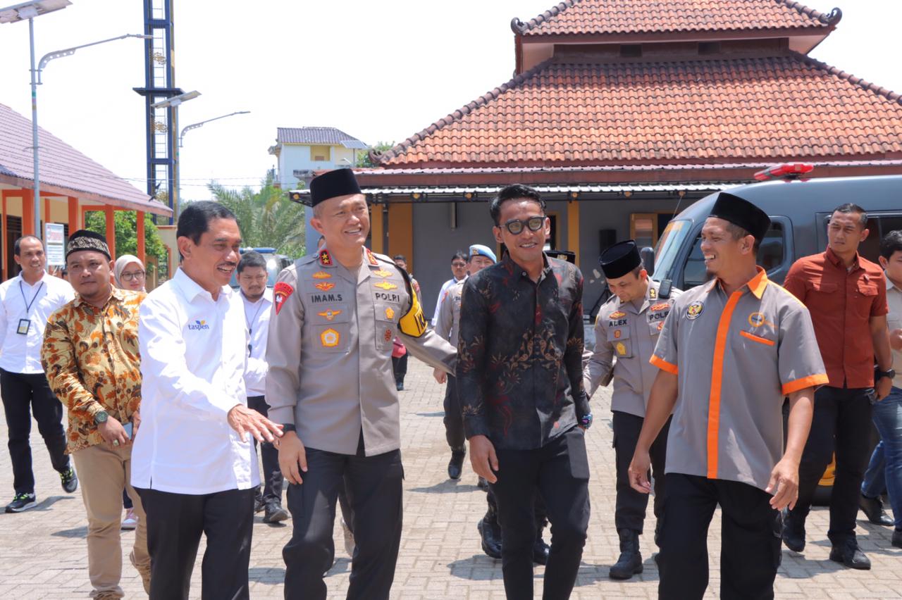 Komisaris Utama PT Taspen dan Kapolda Jatim Kunjungan ke YLP Sokuro Lamongan