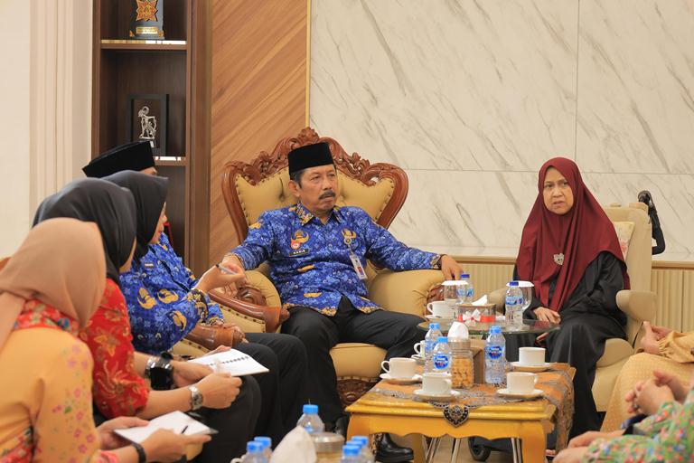 Kanwil Kemenkum Jatim dan INI Jatim Bahas Penguatan PMPJ dan Implementasi KUHP Baru