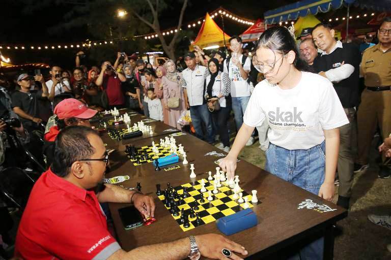 Surabaya Jadi Pusat Catur Internasional, Gelar Cap Kapal Checkmate FIDE Rated Edisi Ketiga