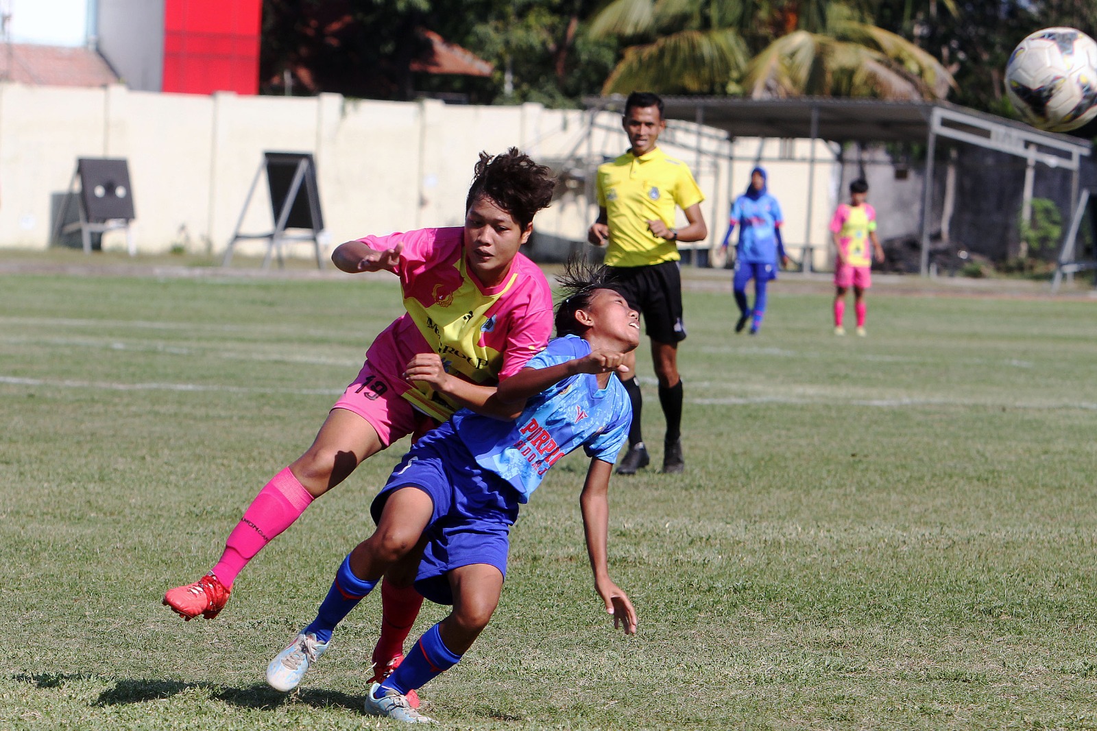 Kalahkan Lamongan 2-1, Tim Sepak Bola Putri Sidoarjo Melaju Final