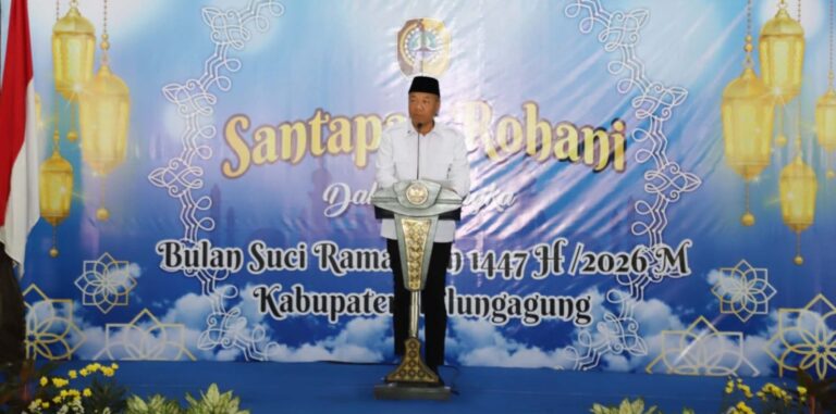 Bupati Gatut Sunu Minta ASN Tak Kendur Layani Masyarakat Selama Ramadan