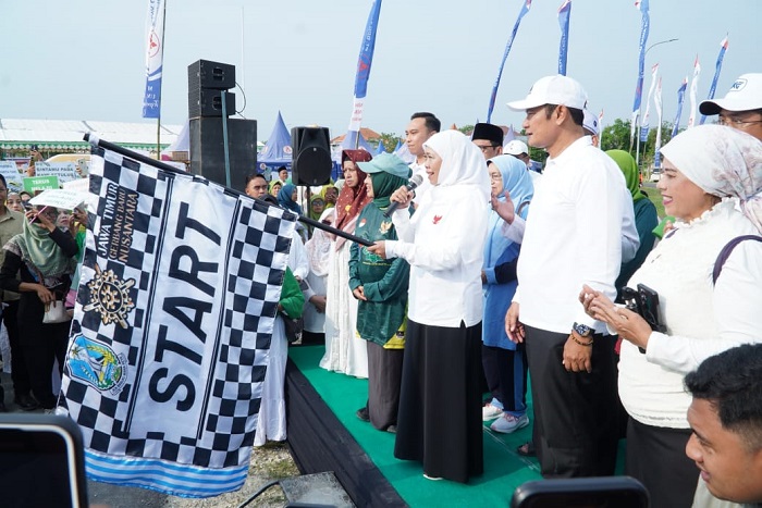 Peringatan Hari Santri di Lamongan, Bupati Yuhronur Tegaskan Komitmen Program Lamongan Nyantri