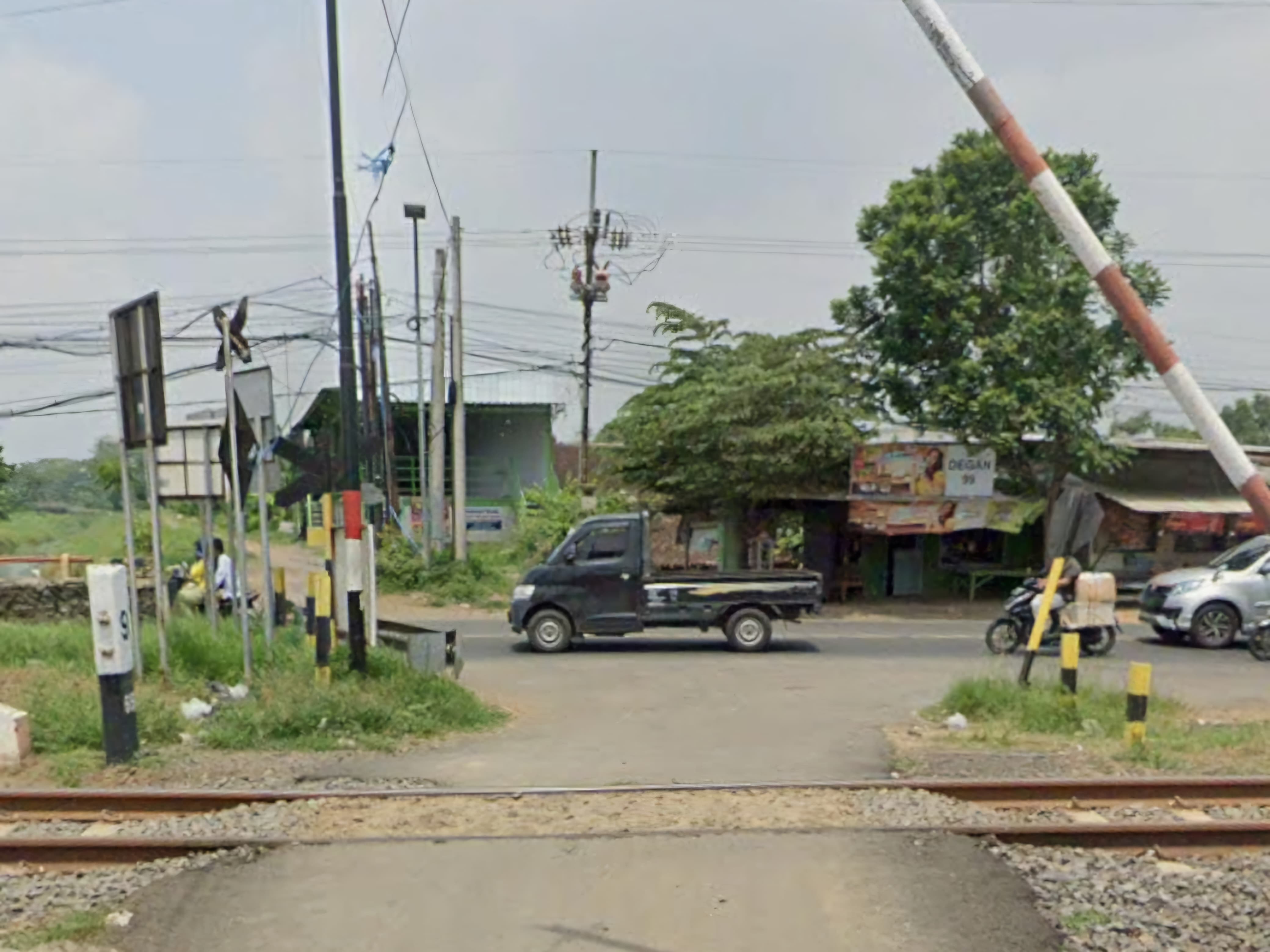 KAI Daop 9 Tambah Petugas Penjaga Lintasan Ekstra di Pasuruan Selama Libur Panjang