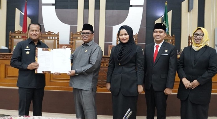 DPRD Kabupaten Pasuruan Resmi Sahkan APBD 2025