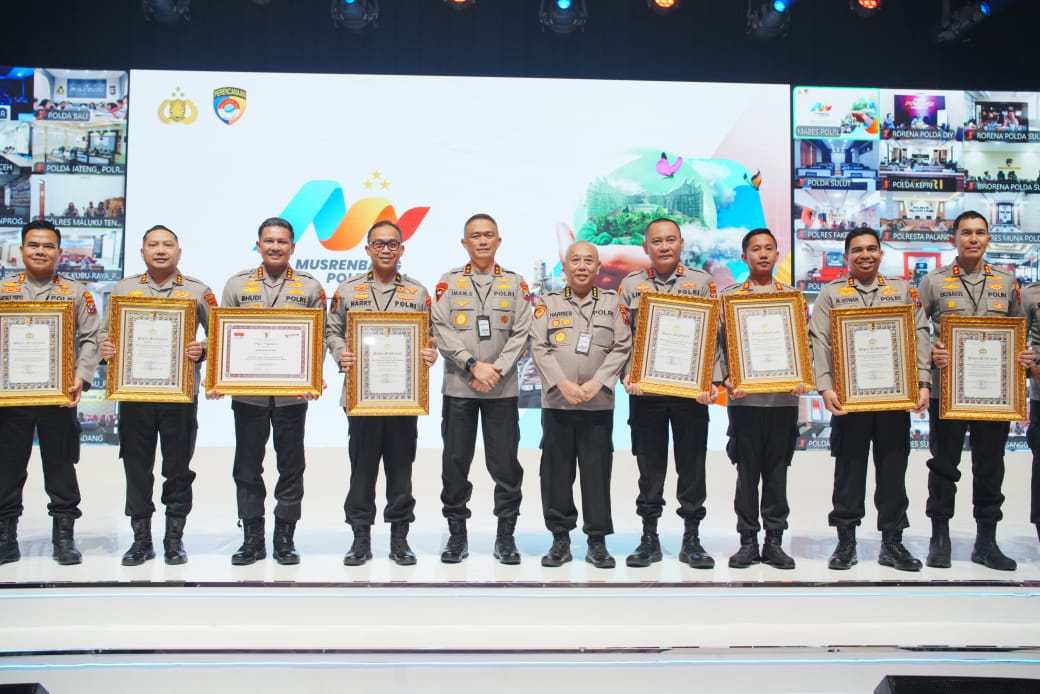 Polres Bojonegoro Raih Penghargaan Pelayanan Prima Kategori A Versi PEKPPP Nasional