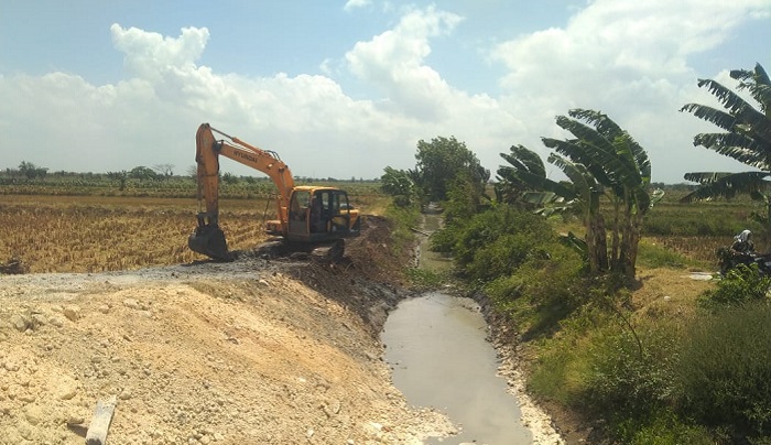 Menghadapi Musim Hujan, Pemkab Lamongan Benahi 68 Titik Saluran Air dan Sungai Urgent