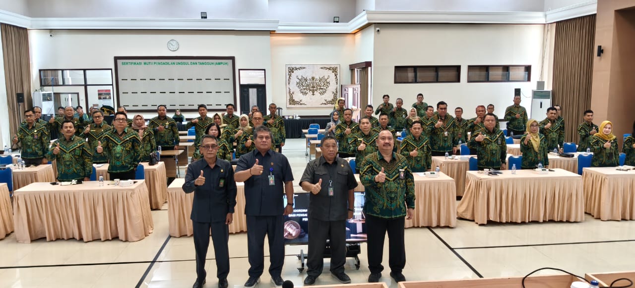 Ketua Pengadilan Tinggi Surabaya Tekankan Percepatan Perkara, Jangan Ada yang Mengambang