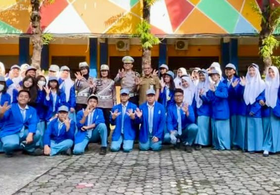 Police Goes To School, Kasatlantas Polrestabes Surabaya Ajak Siswa Tertib Berlalulintas