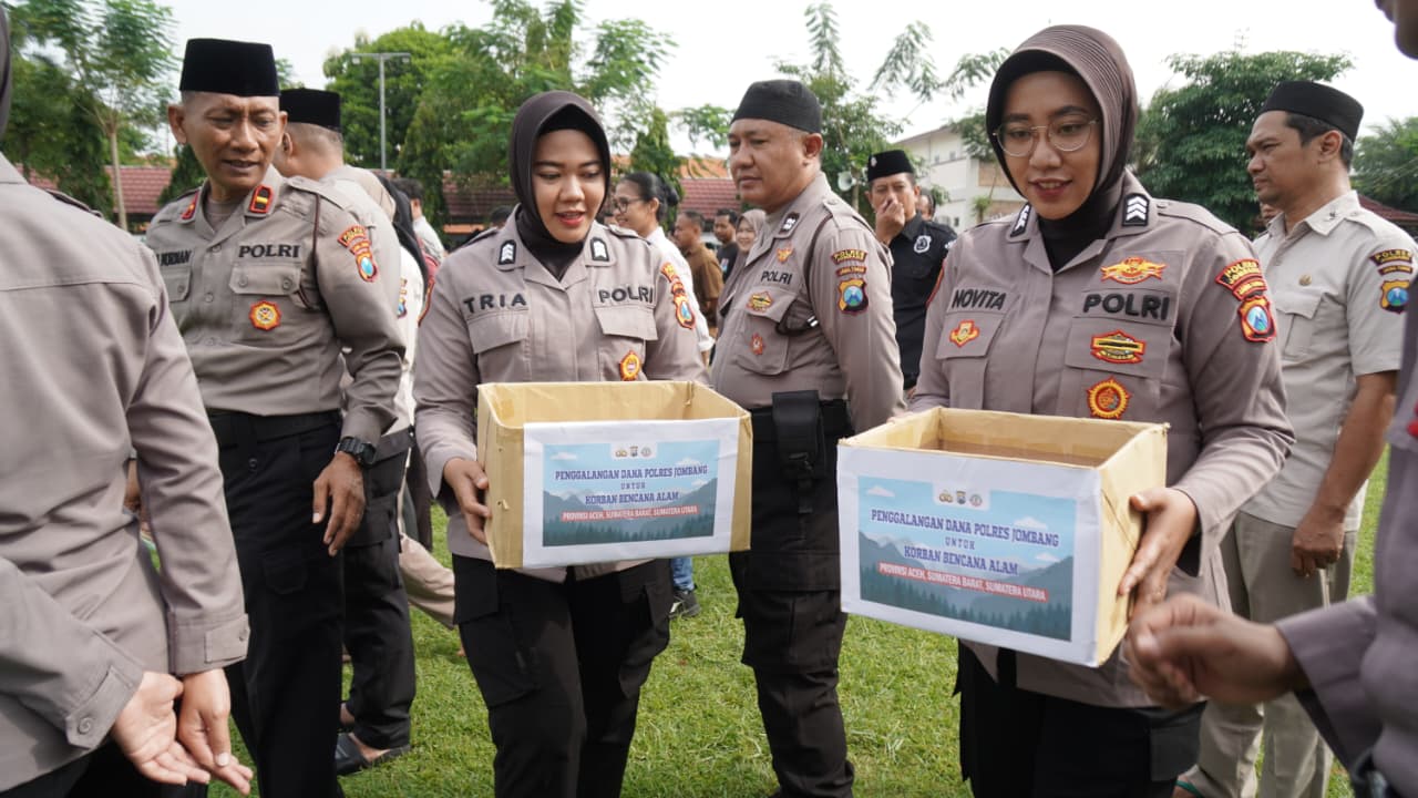 Peduli Korban Bencana Alam di Sumatera, Polres Jombang Gelar Aksi Penggalangan Dana