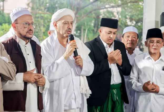 Perkuat Ukhuwah Islamiyah, Ribuan Jamaah Hadiri Ziarah Kubro di Makam Serambi Winongan Pasuruan
