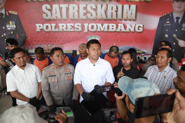 5 Bandit Curanmor di Jombang Diringkus: Kenalan di Medsos, Pura-pura Antar Ziarah ke Makam Gus Dur 