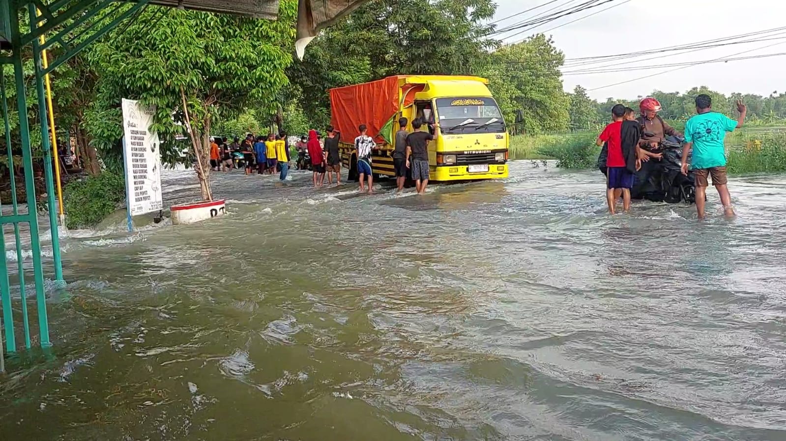 Puluhan Tahun Langganan Banjir, Ini Harapan Warga Kedungrukem ke Pemkab Gresik