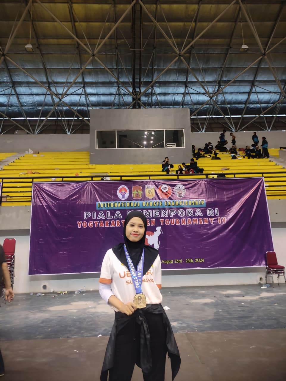 Tekuni Karate, Mahasiswi Ubhara Surabaya Afani Raih Prestasi