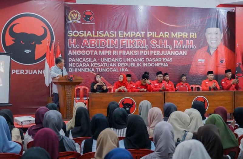 Sosialisasi Empat Pilar MPR RI Bersama Mahasiswa Penerima Bantuan KIP Se-Bojonegoro 