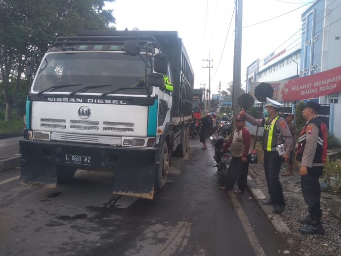 Masyarakat Lapor ke 110, Polisi Gerak Cepat Urai Kemacetan