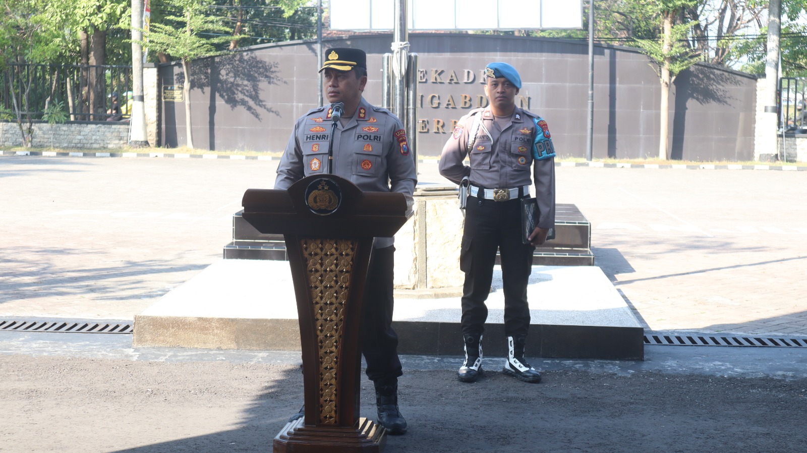 Kapolres Nganjuk Instruksikan Personel Siaga, Tegaskan Jaga Mako dan Objek Vital