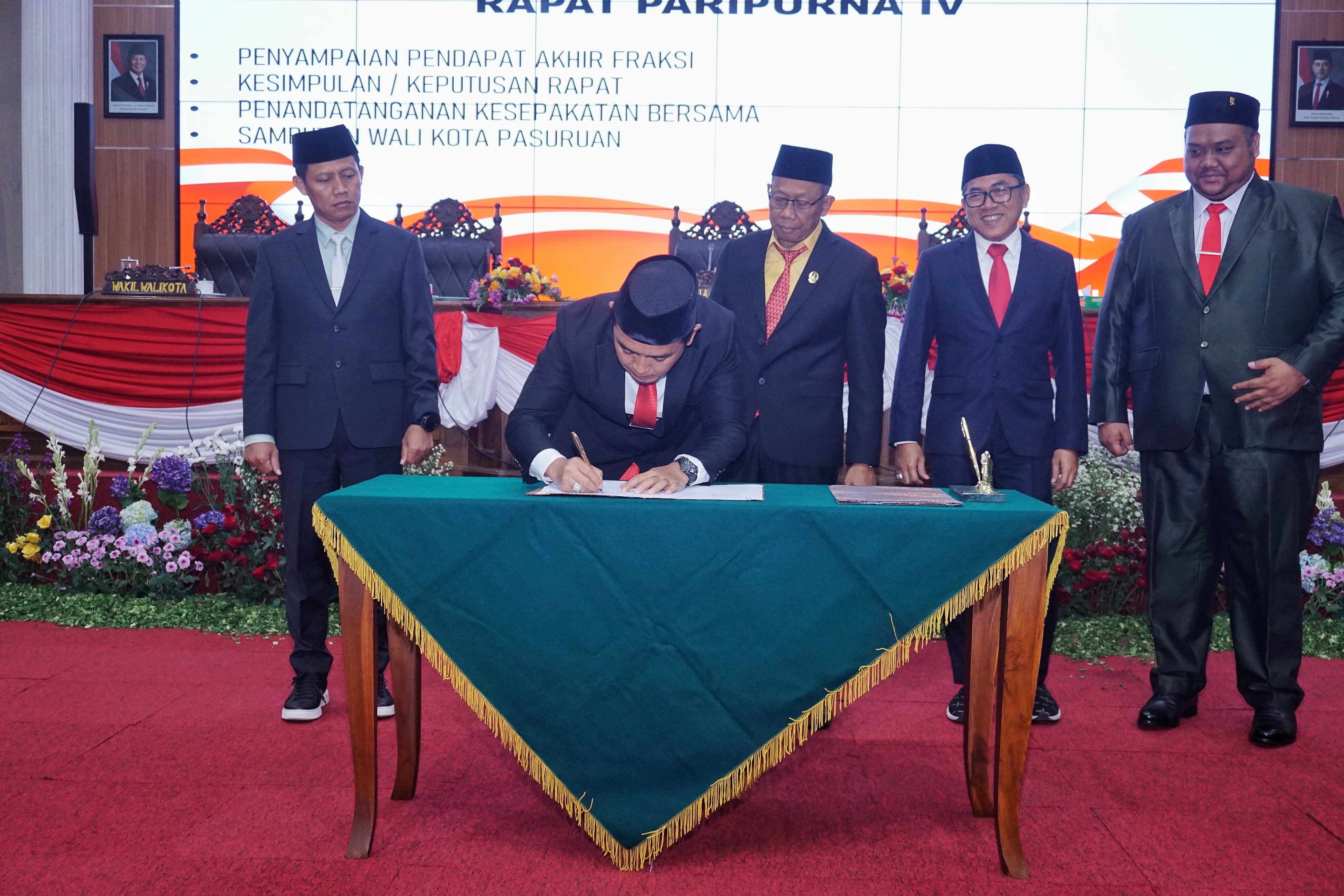 Tok! 6 Fraksi DPRD Kota Pasuruan Setujui Raperda Pembentukan dan Penyusunan Perangkat Daerah Tahun 2025
